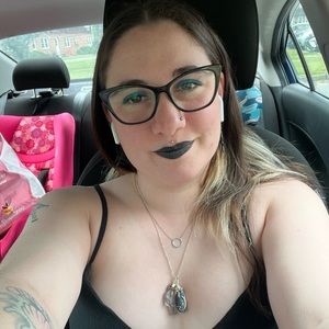 Meet your Posher, Kristin